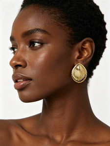 Boucles d'oreilles clous en acier inoxydable plaqué or <span class=keywords><strong>pour</strong></span> femmes, hypoallergéniques, style vintage coquillage, parfaites <span class=keywords><strong>pour</strong></span> offrir en <span class=keywords><strong>cadeau</strong></span> - Product Image 3