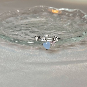 Anillo Abierto de Corazón Dulce con Mariposa Delicada Estilo Clásico Luz de Luna Azul para Niñas, Hecho a Mano en Aleación con Ojo de Gato y Flor de Zirconia - Product Image 5