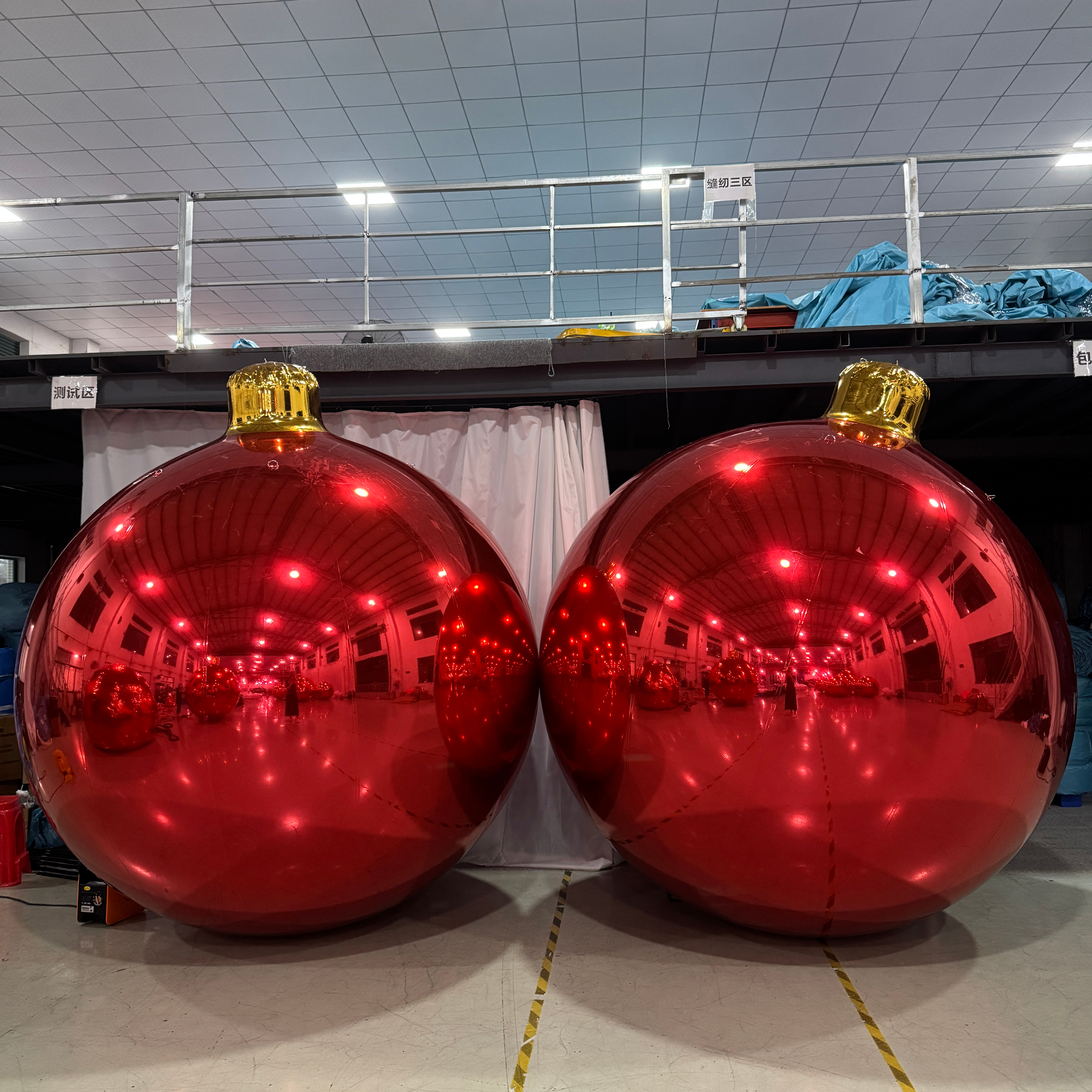 Christmas Ornament and Outdoor Advertising Shiny Balloon Sphere Big Shiny Ball