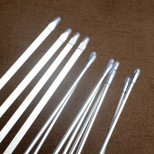 Brochetas <span class=keywords><strong>para</strong></span> barbacoa de acero inoxidable de 8 piezas con mango de madera Herramientas <span class=keywords><strong>para</strong></span> asar al aire libre Agujas <span class=keywords><strong>para</strong></span> <span class=keywords><strong>pinchos</strong></span> de <span class=keywords><strong>carne</strong></span> Tenedores <span class=keywords><strong>para</strong></span> barbacoa - Product Image 3