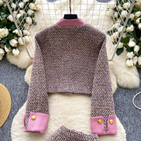 Ensemble élégant en tweed pour femme pour l'automne, veste à manches longues avec boutons décoratifs, jupe mini plissée taille haute, tenue chic en deux pièces