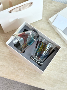 Ensemble de verrerie en cristal peint en relief, motif papillon, best-seller - ensemble de deux verres à vin et deux verres à eau - Product Image 4