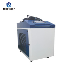 Machine de nettoyage au laser CW haute puissance 6000W, élimination de la rouille et de la <span class=keywords><strong>peinture</strong></span> sur métal, certifiée CE pour usage industriel - Product Image 1