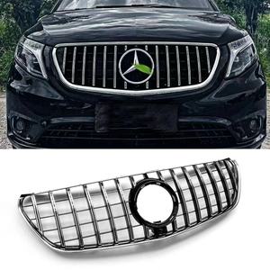 Grille avant de remplacement pour Mercedes-Benz Classe V W447, noir brillant avec bandes argentées, ABS, neuve - Product Image 1