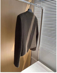 Vestes courtes en tweed épais d'hiver pour femmes-Cardigans à boutons-Mode élégante-Blazer court avec courbes-Manteaux pour femmes - Product Image 5