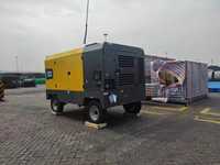 Compresseur d'air portable diesel Atlas Copco Cummins à injection d'huile, compresseur à vis pour le forage de puits d'eau