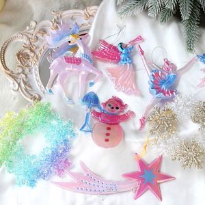Adornos Colgantes de Fantasía para Distribuidores, Decoraciones Navideñas Acrílicas con Renos, Muñecos de Nieve, Ángeles y Copos de Nieve Estilo Macaron - Product Image 1
