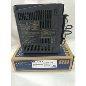 Amplificador de Servomotor Mitsubishi Mr-J4-20B de 20W Ip20 para Servomotores - Product Image 1