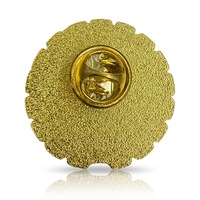 Épinglette personnalisée en émail sur le thème de l'industrie, style steampunk, mécanique, avec initiale P, en métal plaqué, pour logo d'entreprise technologique