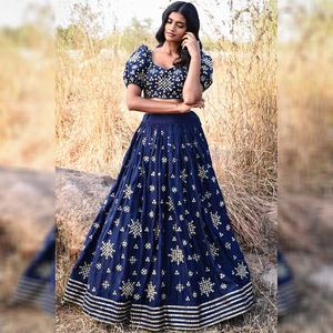 Fantaisie Designer Georgette Lehenga Choli avec Dupatta Broderie Séquence Travail Indien & Pakistanais Ethnique Vêtement pour Fête Porter - Product Image 3