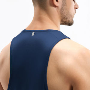 Camiseta Deportiva Personalizada para Maratón, Transpirable, de Secado Rápido, sin Mangas, Sublimada, Estilo Racerback, para Hombre - Product Image 3