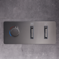 Ensemble de douche encastré en laiton poli avec douches cachées à effet pluie et jets doux pour usage hôtelier – Système de robinetterie de salle de bain