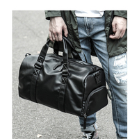 Sac de Sport Tendance et Imperméable en Cuir pour Hommes avec Compartiment à Chaussures, Personnalisable avec Logo en Tissu, Idéal pour Voyage et Gym