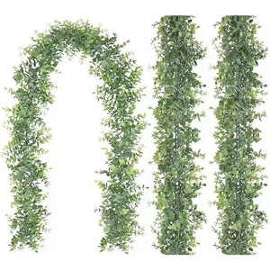 Guirlande artificielle d'eucalyptus vert 180 cm en plastique et soie pour décoration de mariage et de maison - Product Image 5