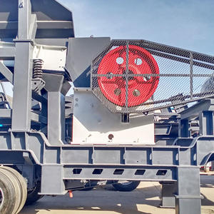 Concasseur mobile sur roues pour l'extraction d'or, usine de concassage de pierres pour carrières et construction routière - Product Image 3