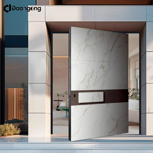 Cancello Esterno in Alluminio con Design Moderno a Doghe per Giardino Anteriore di Casa Contemporanea - Product Image 3