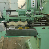 Machine de capsulage automatique de boîtes de conserve personnalisée à bas prix Machine de remplissage de boîtes de conserve en aluminium pour animaux de compagnie en étain