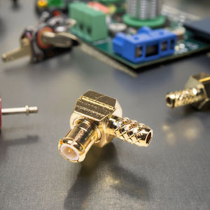 Conector macho MCX de crimpado para RG316 RG174 RG178 50 Ohm DC 6 GHz con interfaz a presión - Product Image 1