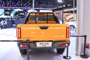 Camioneta Pickup de carga diésel de cuatro ruedas automática <span class=keywords><strong>4x4</strong></span> de nueva generación Euro 6 cámara trasera estándar de emisión Mini valla izquierda - Product Image 3