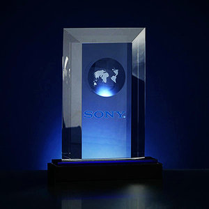 Trofeo de Cristal para Conferencias Industriales con Diseño Vertical - Product Image 3