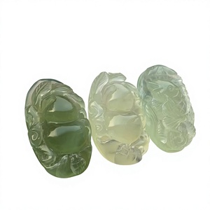 Colgante de jade natural con forma de fruta para colgar, colgante de jade Xiuyan, colgante para decoración del cuello - Product Image 2