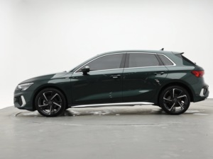 <span class=keywords><strong>Audi</strong></span> <span class=keywords><strong>A3</strong></span> <span class=keywords><strong>Sportback</strong></span> 35TFSI <span class=keywords><strong>2022</strong></span> de Segunda Mano, Versión Fashion Sport 1.4T Turbo, Bajo Kilometraje, Hatchback Compacto de Lujo, Venta al Por Mayor para Exportación - Product Image 6
