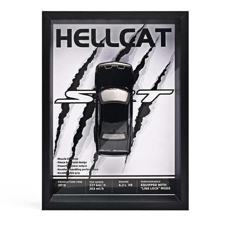 Modelo de coche A4 colgante - caja de fotos - Hellcat sin luz.