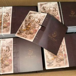 Personnalisez votre design : Emballage de flacon d'échantillon de parfum entièrement imprimé, laminé brillant, en carton d'art pour la vente au détail - Product Image 4