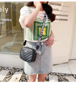 Wholesale Promotional Rolling Strip <b>Camera</b> <b>Bags</b> Custom Women's New Shoulder Mobile Phone <b>Bag</b> PU Mini Makeup <b>Bag</b> for Ladi Tanjing - Product Image 4