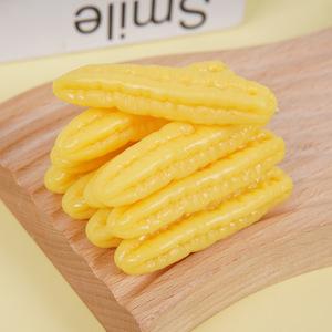 Modelo realista de barra de masa frita de 6.5 cm, divertida comida falsa, miniatura de comida DIY para llavero/decoración de bolso. - Product Image 3