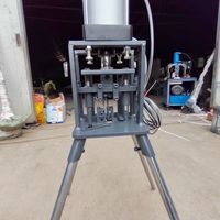 Machine de poinçonnage de profilés en aluminium pour poutres en I