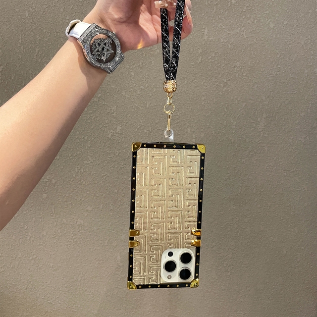 Luxury Gold Electroplated Phone Case for iPhone 16 15 14 13 12 11 Pro Max 7 8 Plus X with Hand Strap Shockproof Protection Cover