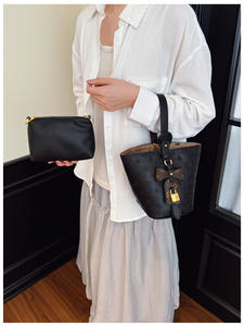 Bolso de Mano Tipo Cubo de Alta Calidad para Mujer, Diseño Personalizado Impreso, Versátil, Elegante, de Lujo, Bandolera - Product Image 2