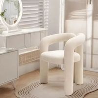 Chaise de salle à manger scandinave contemporaine en velours crème avec structure en acier, mobilier moderne pour chambre à coucher et maison