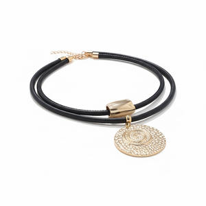 Collar de cuentas de hierro negro de 2 capas G Trendy con colgante de dibujos animados en oro martillado, joyería de moda, regalo para uso diario - Product Image 6