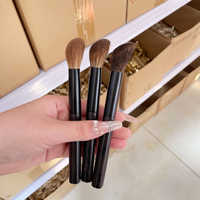 Pinceau de maquillage luxueux en poils naturels, pinceau à poudre et blush, manche en ébène coudé, pinceaux de contour, marque privée