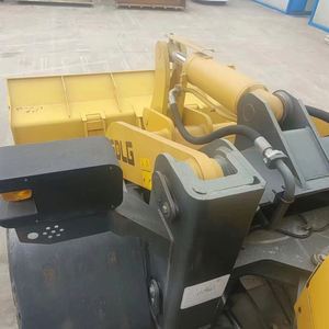 Roulement de moteur hydraulique d'occasion pour chargeuse sur pneus L955F à 4 roues motrices, alimentée au diesel, en bon état, fourni par l'usine - Product Image 4