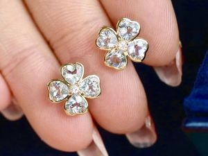 เครื่องประดับชั้นดี Xinfly ต่างหูทองคำ 18k ประดับพลอยอะความารีนธรรมชาติและเพชร รูปใบโคลเวอร์ 4 แฉก สำหรับผู้หญิงและเด็กผู้หญิง - Product Image 5