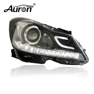 Conjunto de Faros Delanteros LED de Alta Calidad de 12V y 6000K de Luz Blanca para Mercedes-Benz Clase C W205 C180 C200 C260I (2011-2014) - Product Image 1