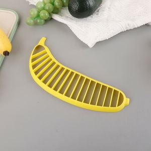 Nuevo Cortador Manual de Plátanos, Color Amarillo, 11.25 Pulgadas, Práctico Utensilio de Cocina, Pelador, Cortador y Picador de Frutas y Ensaladas de Plástico - Product Image 4