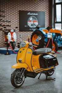 RA GP250 Scooter elettrico britannico moto sportive ad alta velocità con batteria al litio 80 km/h Max velocità motore Brushless - Product Image 2