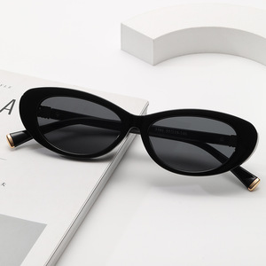 Nuovi Occhiali da Sole Ovali Cat-Eye 2026 Ni Nis di Alta Gamma con Protezione UV400 Unisex per Donne e Uomini - Product Image 2