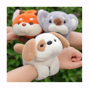 かわいいぬいぐるみポップサークルハンドバンド、ぬいぐるみ猫、キツネ、犬、コアラのぬいぐるみスラップサークルアニマルブレスレット - Product Image 1