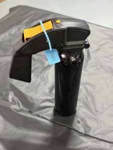 Lata de Aerosol Personalizable de 500 ml con Llavero, Herramientas de Autodefensa de Plástico Negro Portátiles, Adecuadas para Actividades al Aire Libre - Product Image 3