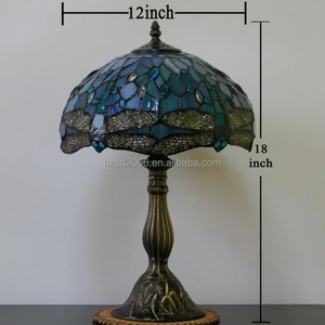Lámpara de Escritorio de Diseño Retro Vintage de 12 Pulgadas con Forma de Mariposa, Lámpara de Mesa de Vidrio Tiffany para Dormitorio, Mesita de Noche, Sala de Estar, Tamaños Pequeños - Product Image 4