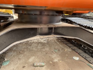 Excavadora Usada Importada de Japón, Hitachi ZX130, 90% Nueva, con Motor Potente para Agricultura - Product Image 3