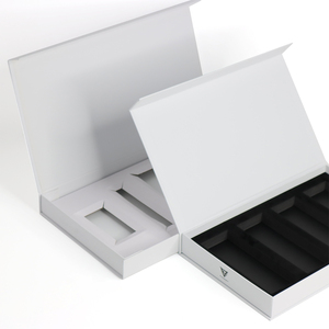 Custom White Hard <b>Paper</b> Cardboard Magnetic Flip Closure Rigid Gift <b>Box</b> with Inner Lining - Product Image 1