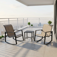 Ensemble de 3 chaises à bascule de patio modernes et durables, avec table d'appoint en métal, résistantes à l'eau, pour l'extérieur