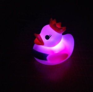 Led cao su cướp biển vịt thay đổi màu sắc ánh sáng nhấp nháy đồ chơi trẻ em cho bé - Product Image 5