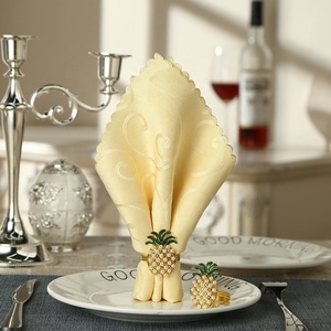 IN MAGAZZINO Ananas con Perla Verde Foglia di Metallo Fatti A Mano IN Ottone Carino Stagione Calda Anello di Tovagliolo Per La Primavera Estate Stagione - Product Image 5